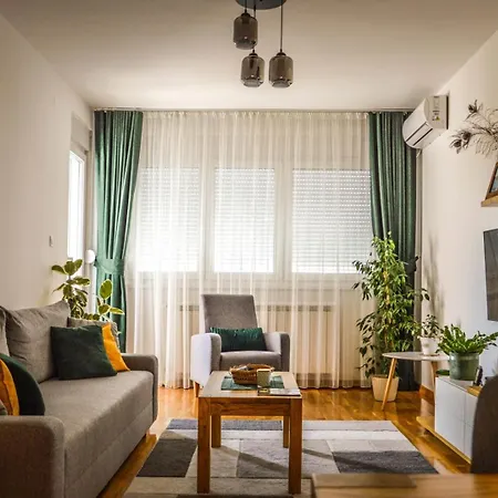 Ivice Apartment *